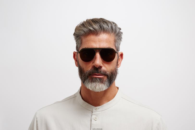 Frame: MH51 Safari Green/Graphite|Lens: Leica Brown Polarise MYKITA ML02 6H86662 Leica