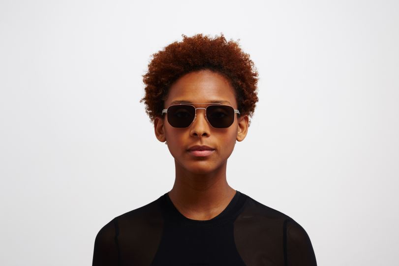 Frame: Matte Silver|Lens: Leica G15 Solid + Red Edges MYKITA ML05 6H86674 Leica