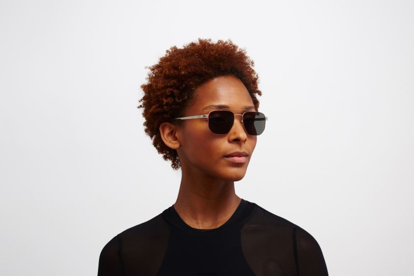 Frame: Matte Silver|Lens: Leica G15 Solid + Red Edges MYKITA ML05 6H86674 Leica